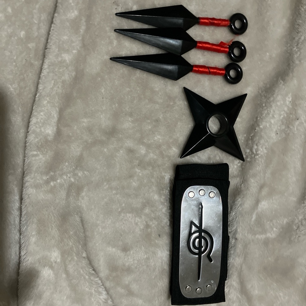 Amazon Black and Red Ninja Set